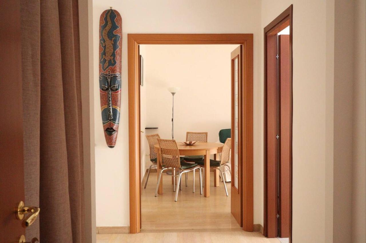 Casa Etruschi - Appartamento Con Posto Auto Livorno Eksteriør billede