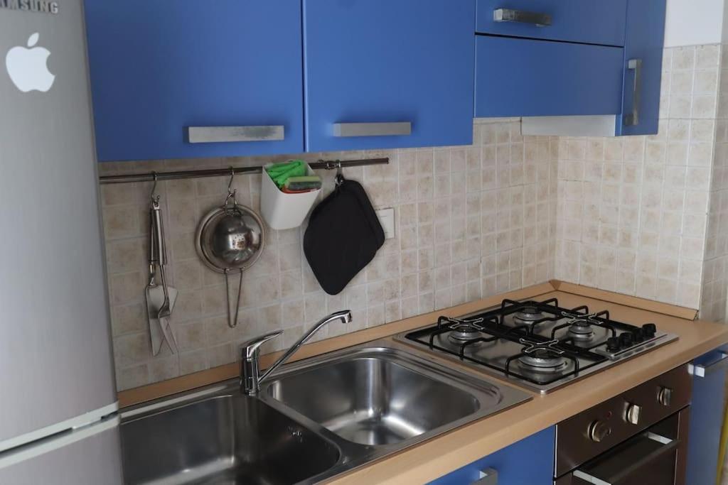 Casa Etruschi - Appartamento Con Posto Auto Livorno Eksteriør billede